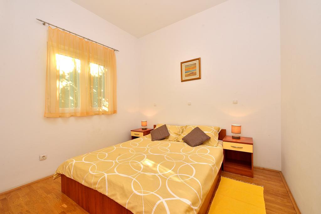Sara Apartments Petrcane Ruang foto